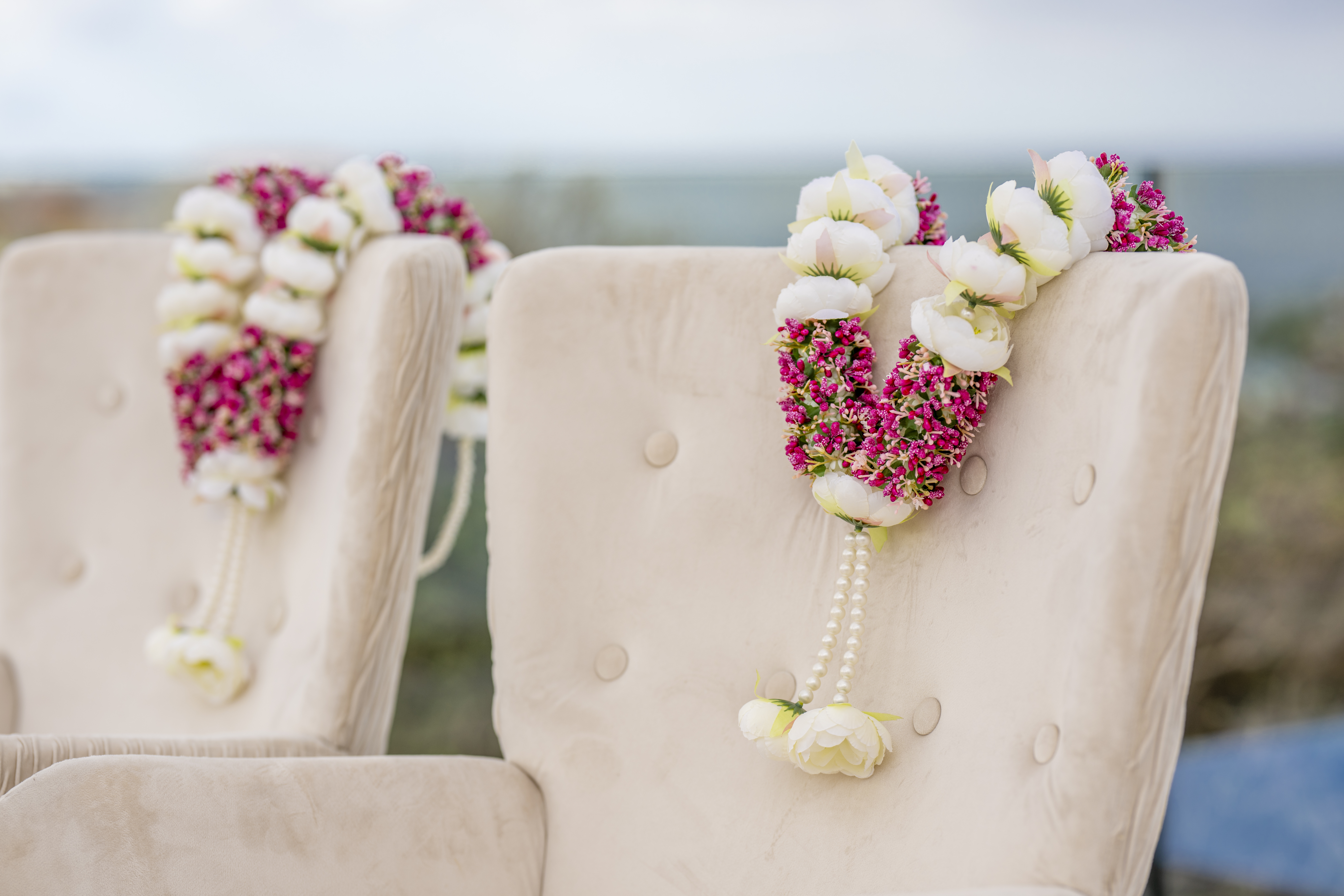 Book your wedding day in GF VICTORIA